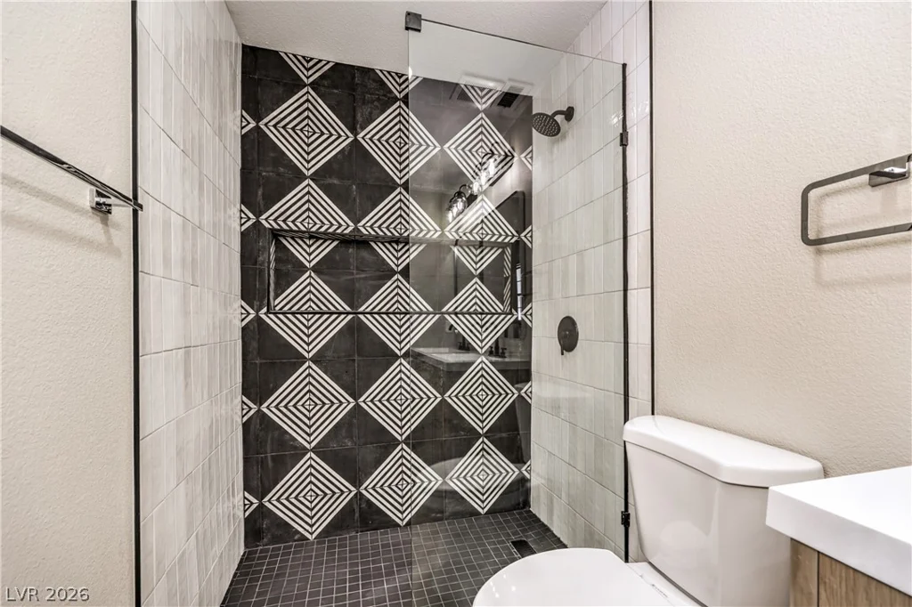 4060 Harmon, Las Vegas, NV 89121