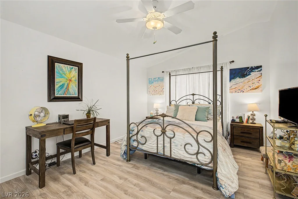 4472 Lindenhurst, Las Vegas, NV 89120