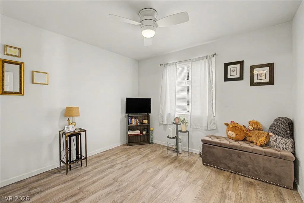 4472 Lindenhurst, Las Vegas, NV 89120