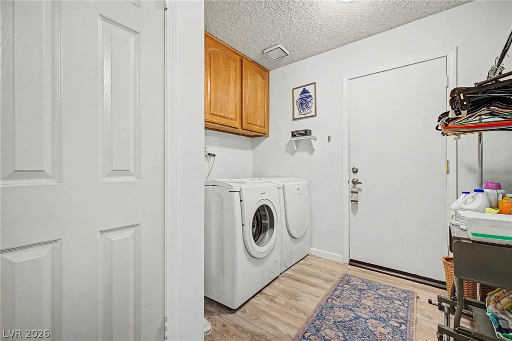4472 Lindenhurst, Las Vegas, NV 89120