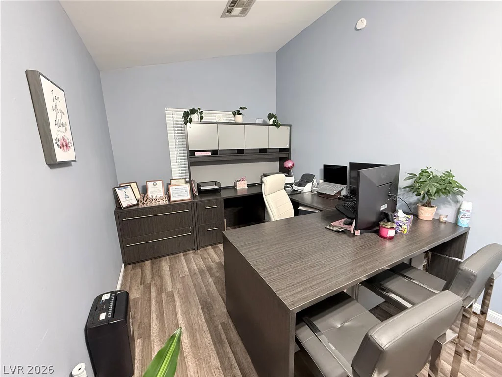 3825 Manhattan Bridge, North Las Vegas, NV 89032