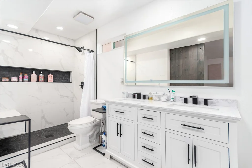 3825 Manhattan Bridge, North Las Vegas, NV 89032