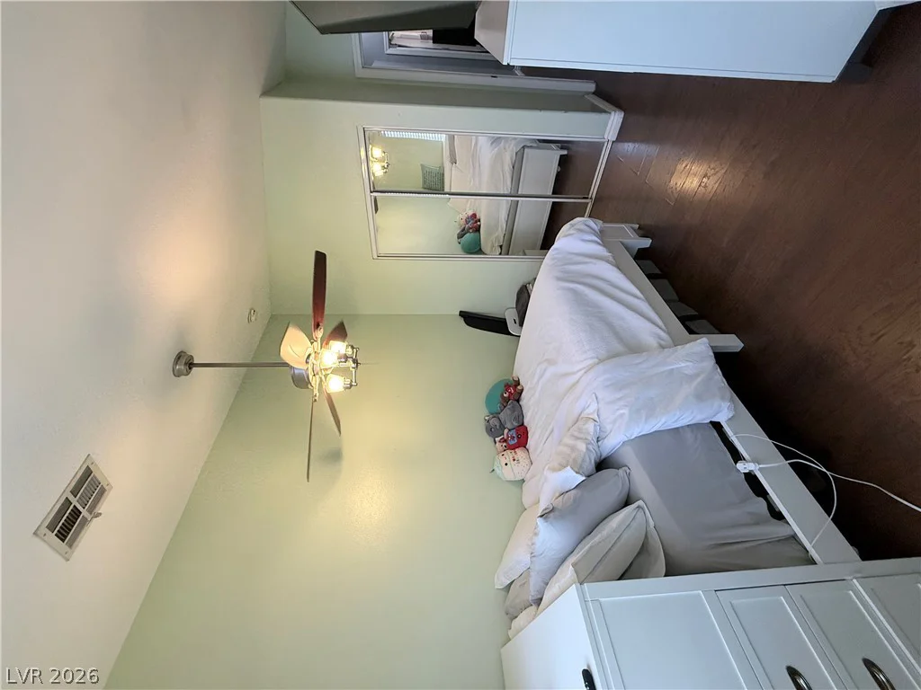3825 Manhattan Bridge, North Las Vegas, NV 89032