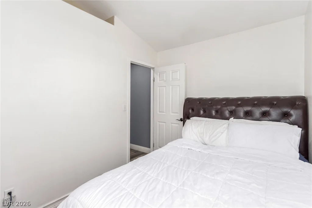 3825 Manhattan Bridge, North Las Vegas, NV 89032