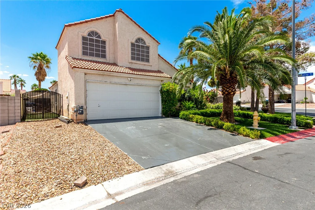 3825 Manhattan Bridge, North Las Vegas, NV 89032