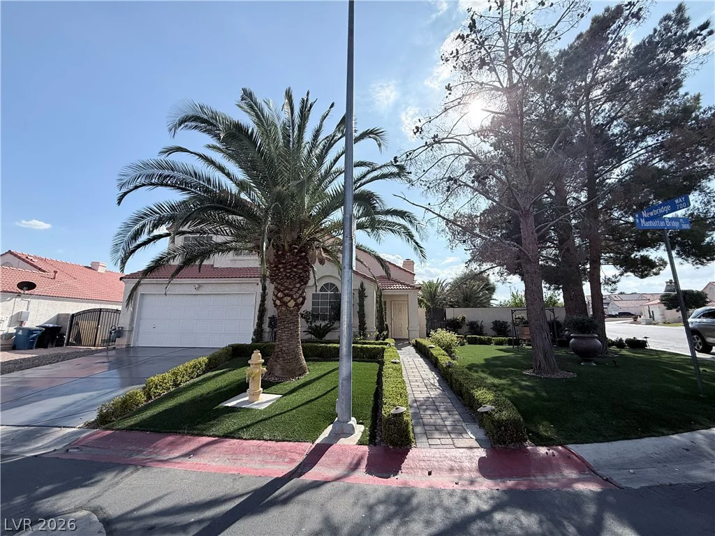 3825 Manhattan Bridge, North Las Vegas, NV 89032