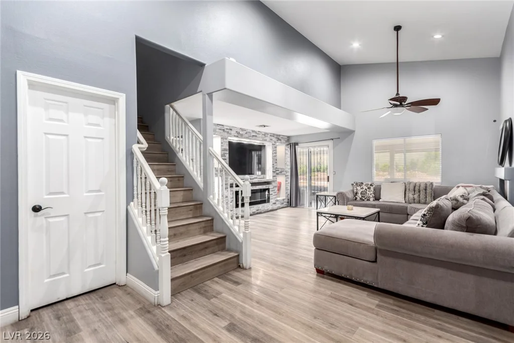 3825 Manhattan Bridge, North Las Vegas, NV 89032
