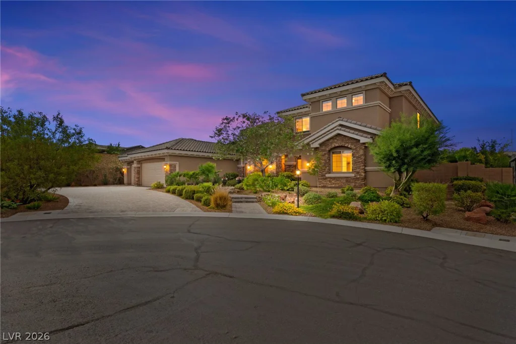 9896 Cathedral Pines, Las Vegas, NV 89149