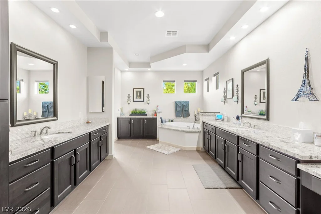 9896 Cathedral Pines, Las Vegas, NV 89149