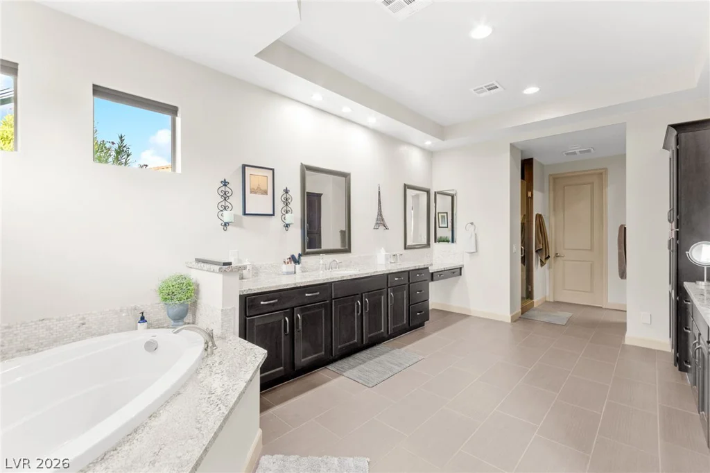 9896 Cathedral Pines, Las Vegas, NV 89149
