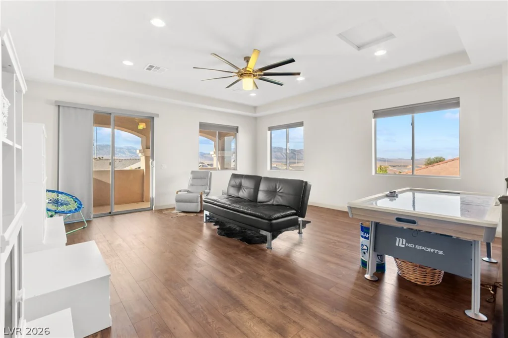 9896 Cathedral Pines, Las Vegas, NV 89149