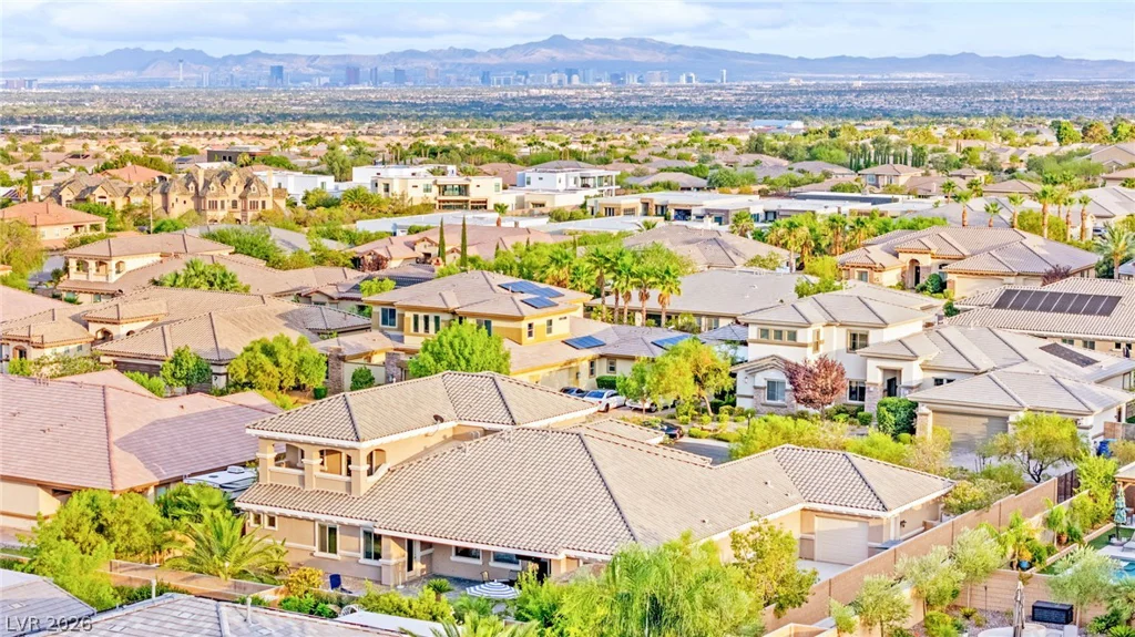 9896 Cathedral Pines, Las Vegas, NV 89149