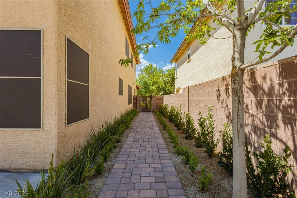 1100 Milpas, Las Vegas, NV 89134