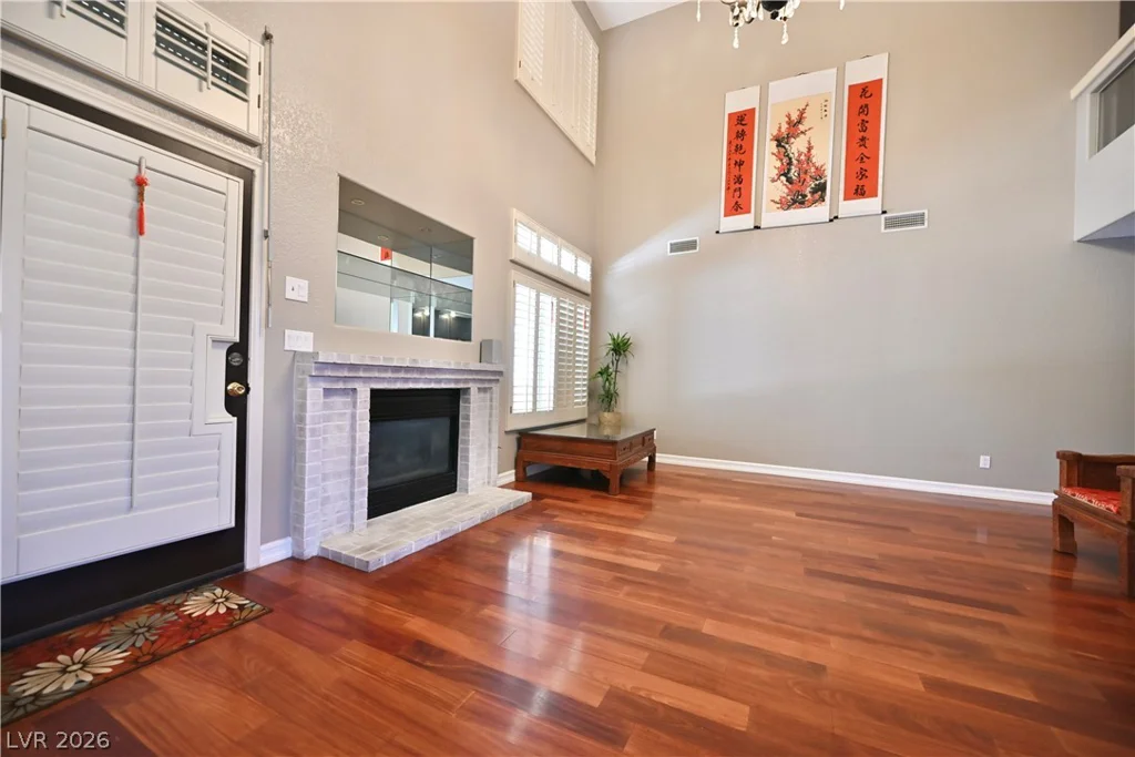 3755 Emerald Bay, Las Vegas, NV 89147