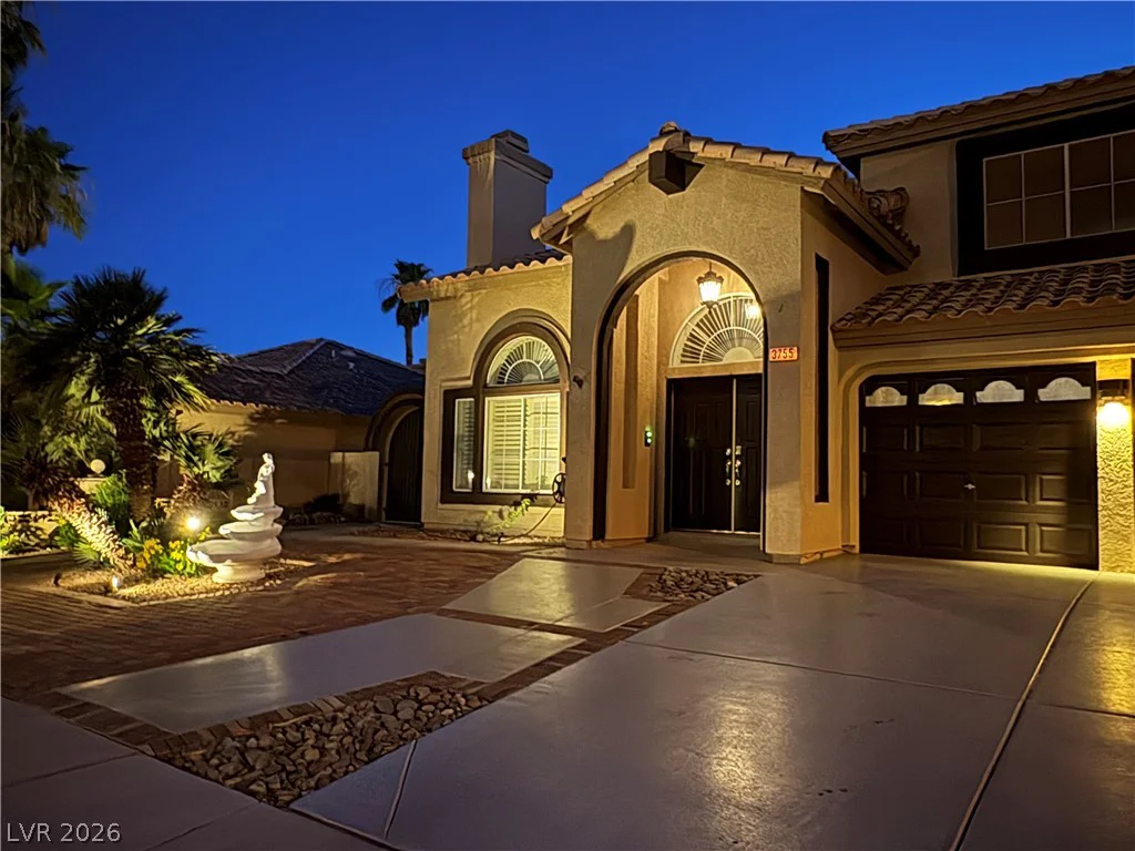 3755 Emerald Bay, Las Vegas, NV 89147