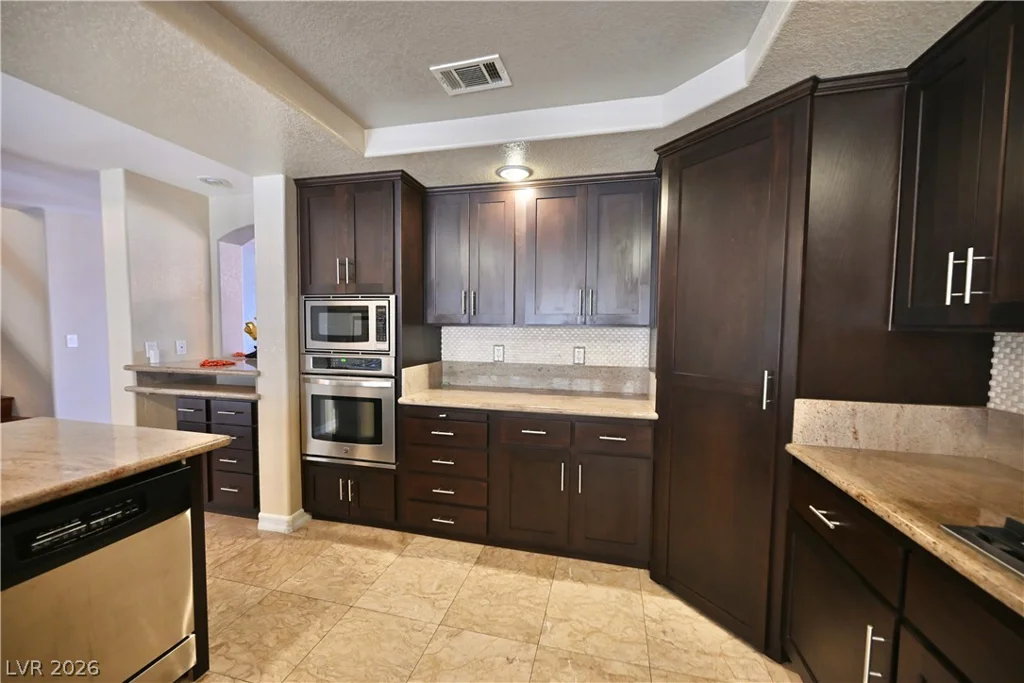 3755 Emerald Bay, Las Vegas, NV 89147