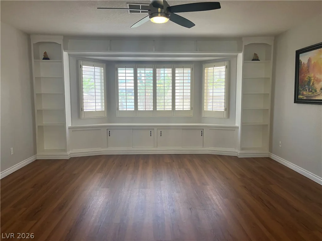 3755 Emerald Bay, Las Vegas, NV 89147