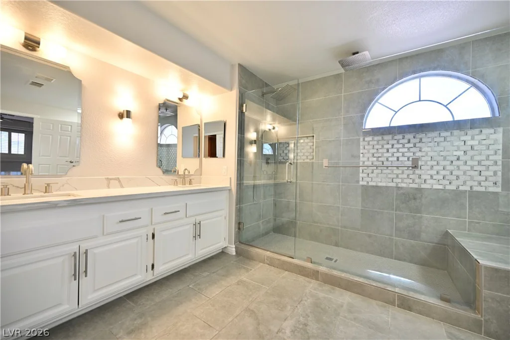 3755 Emerald Bay, Las Vegas, NV 89147