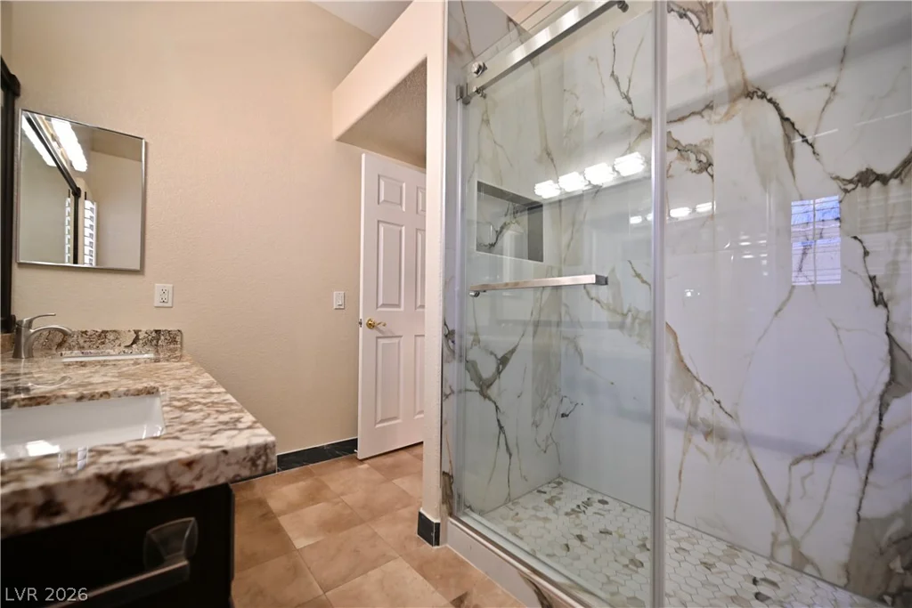 3755 Emerald Bay, Las Vegas, NV 89147