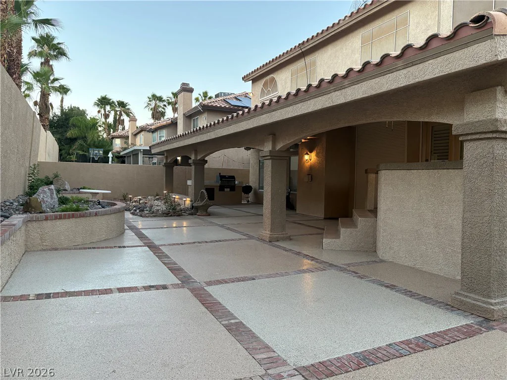 3755 Emerald Bay, Las Vegas, NV 89147