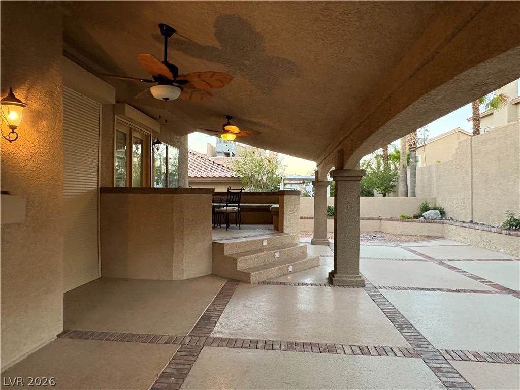 3755 Emerald Bay, Las Vegas, NV 89147
