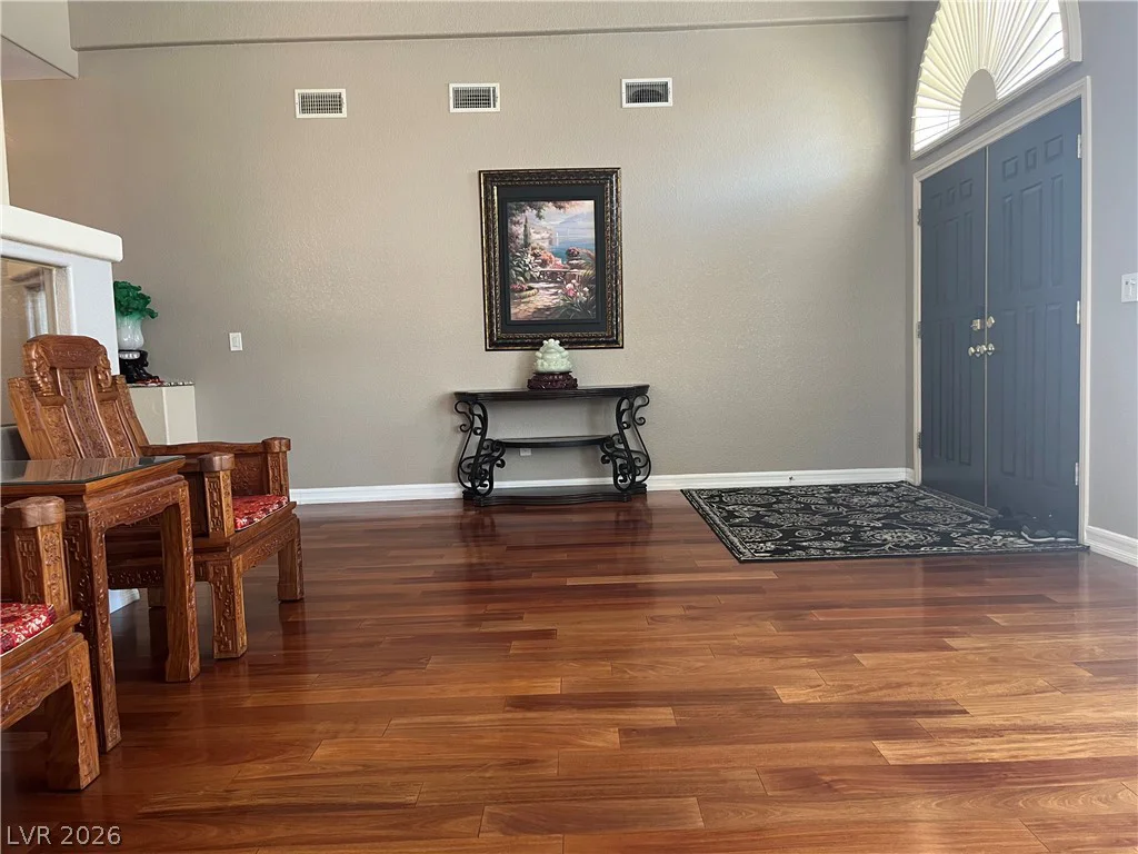 3755 Emerald Bay, Las Vegas, NV 89147