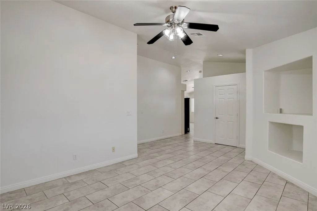 7330 Clearwater, Las Vegas, NV 89147