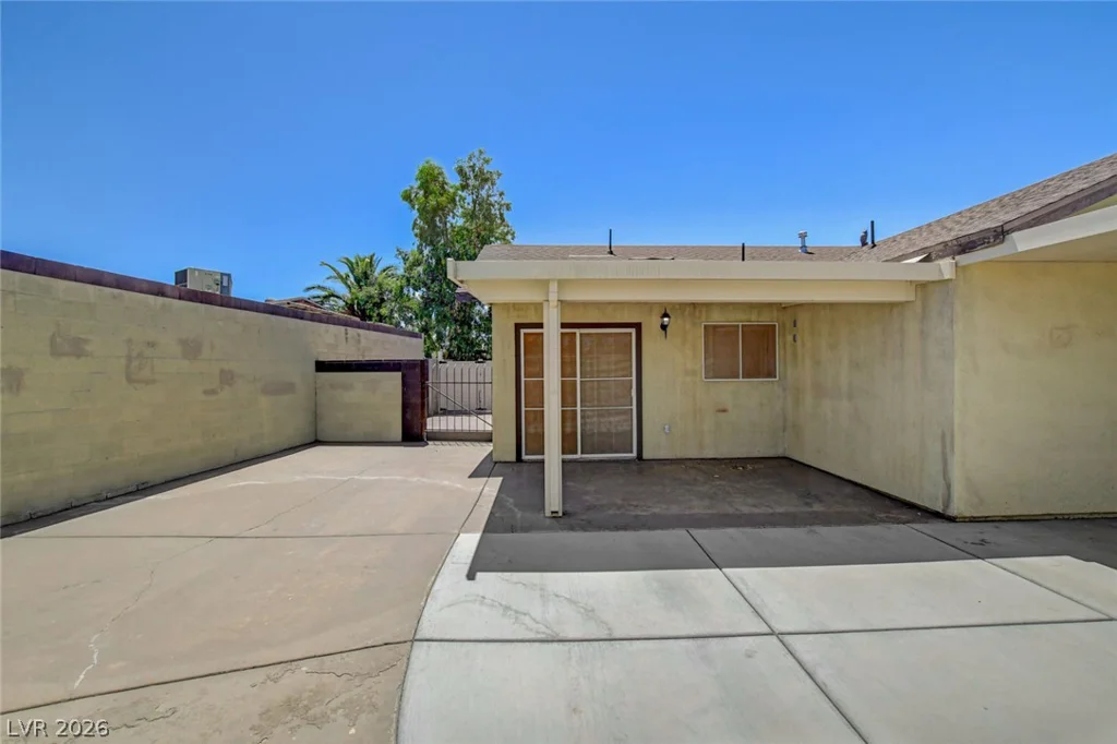 7330 Clearwater, Las Vegas, NV 89147