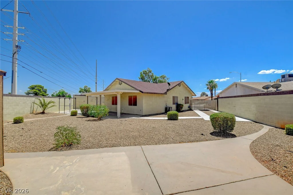 7330 Clearwater, Las Vegas, NV 89147