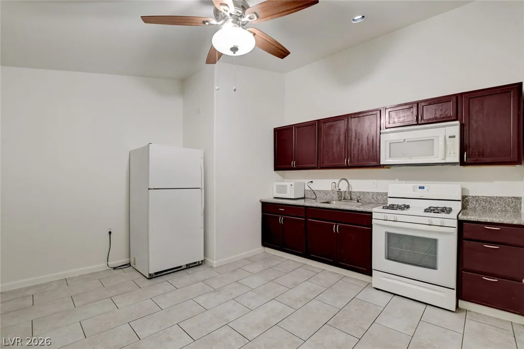 7330 Clearwater, Las Vegas, NV 89147