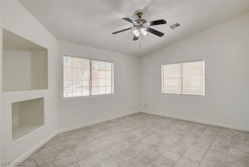 7330 Clearwater, Las Vegas, NV 89147