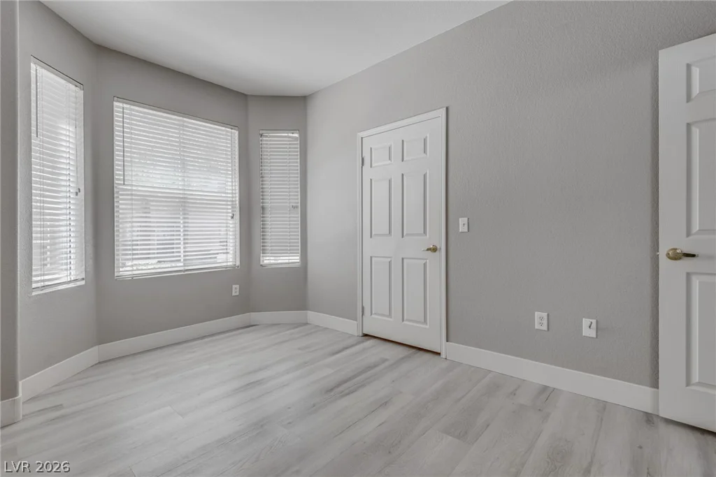 10550 Alexander, Las Vegas, NV 89129