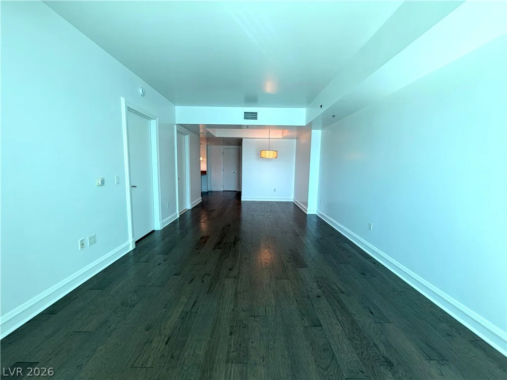 2700 Las Vegas, Las Vegas, NV 89109