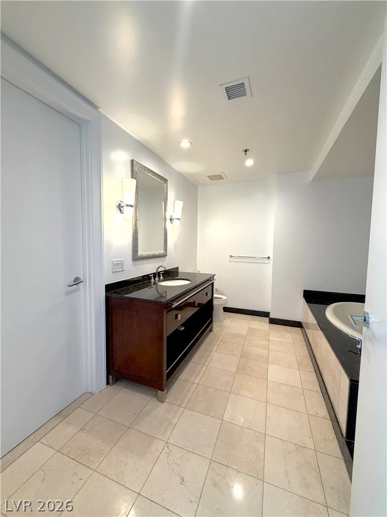2700 Las Vegas, Las Vegas, NV 89109