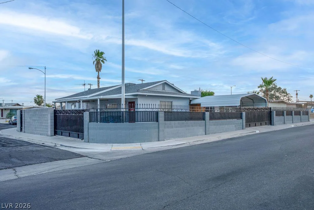 5185 Sun Valley, Las Vegas, NV 89122