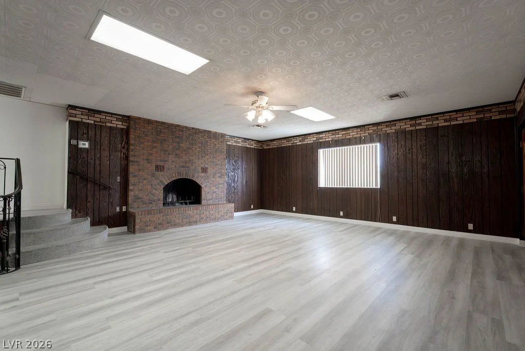 5185 Sun Valley, Las Vegas, NV 89122