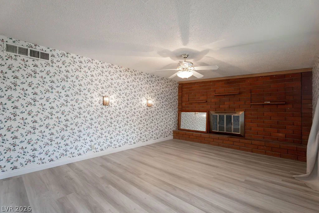 5185 Sun Valley, Las Vegas, NV 89122