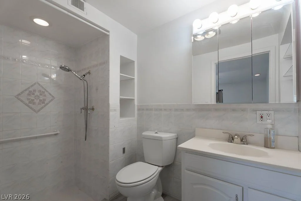 5185 Sun Valley, Las Vegas, NV 89122