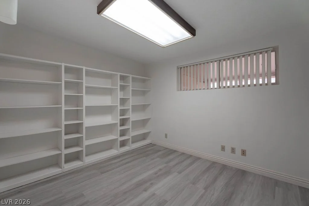 5185 Sun Valley, Las Vegas, NV 89122