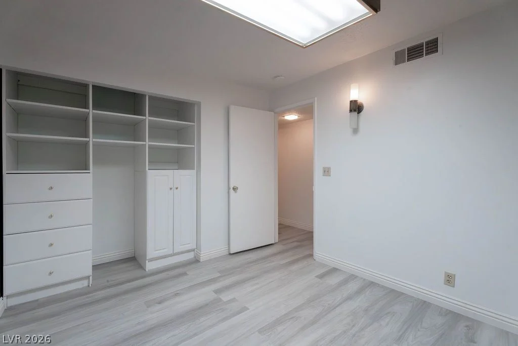 5185 Sun Valley, Las Vegas, NV 89122