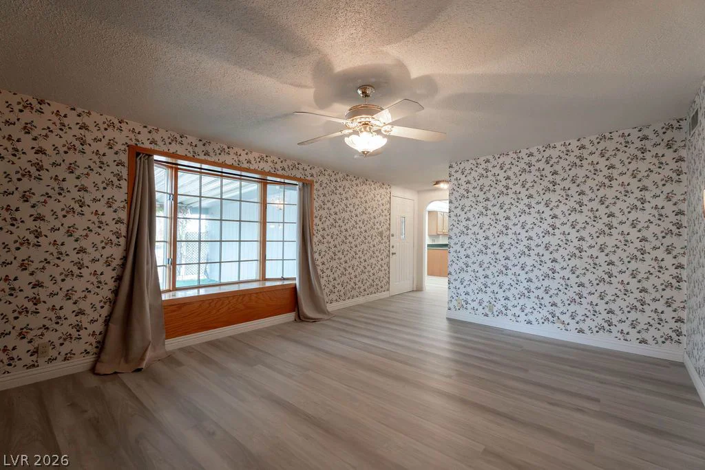 5185 Sun Valley, Las Vegas, NV 89122