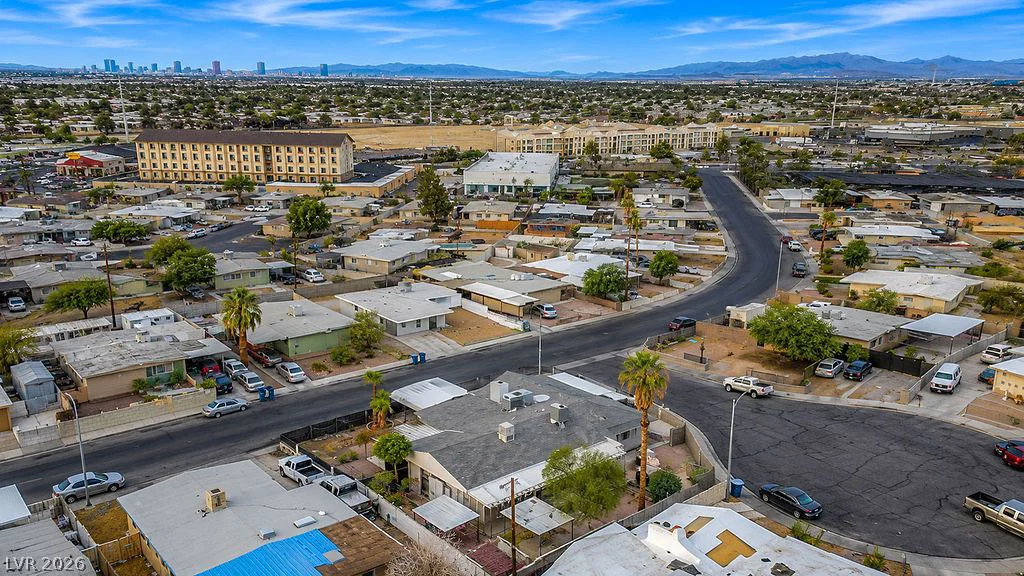 5185 Sun Valley, Las Vegas, NV 89122