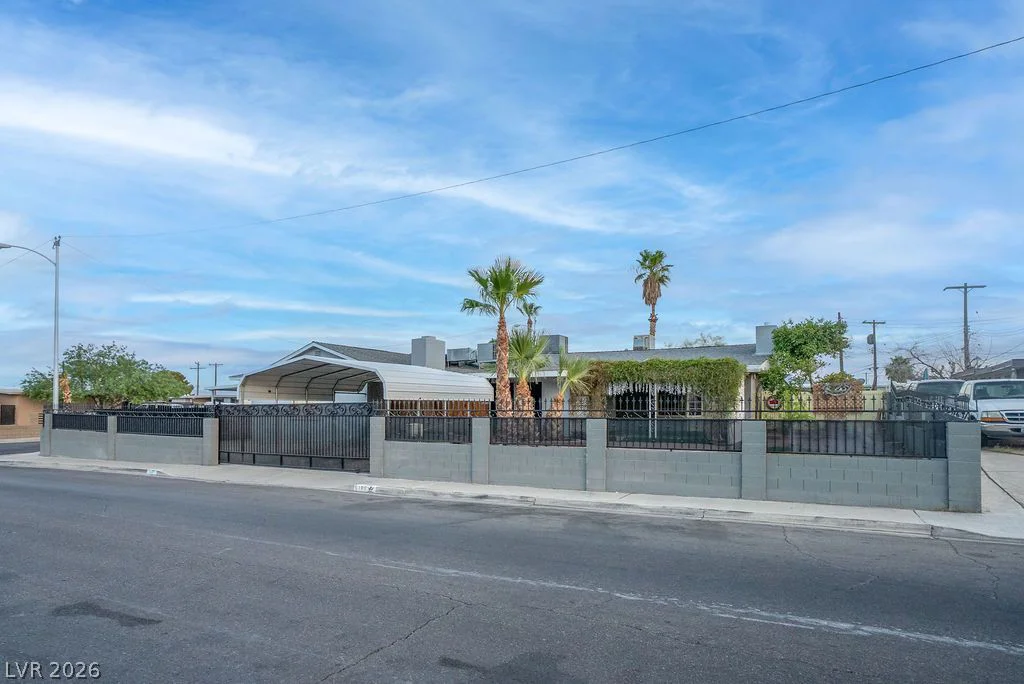 5185 Sun Valley, Las Vegas, NV 89122