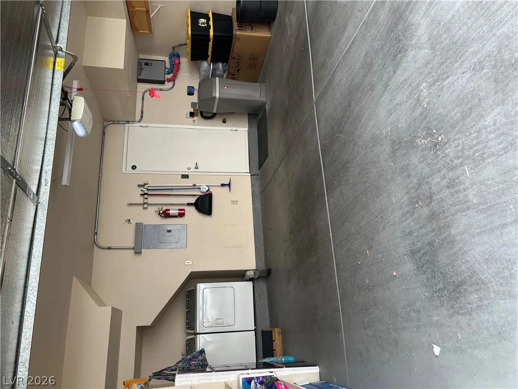 2441 Old Forge, Las Vegas, NV 89121