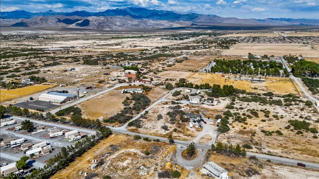 5241 Oakridge, Pahrump, NV 89048