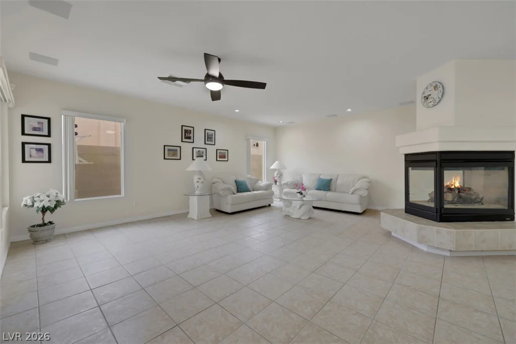 7986 Coronado Coast, Las Vegas, NV 89139