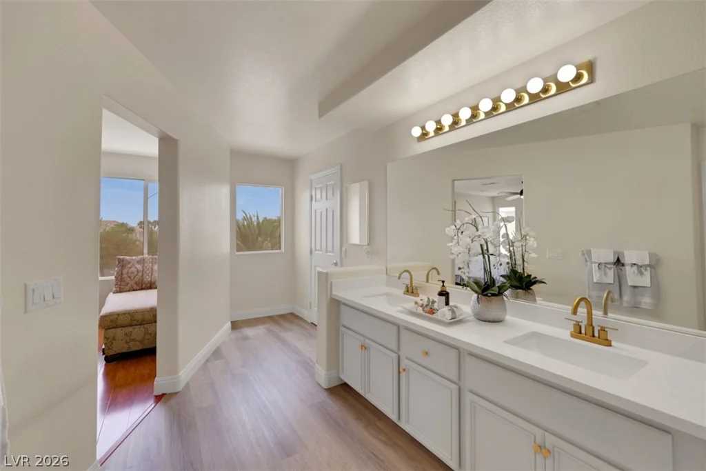 7986 Coronado Coast, Las Vegas, NV 89139