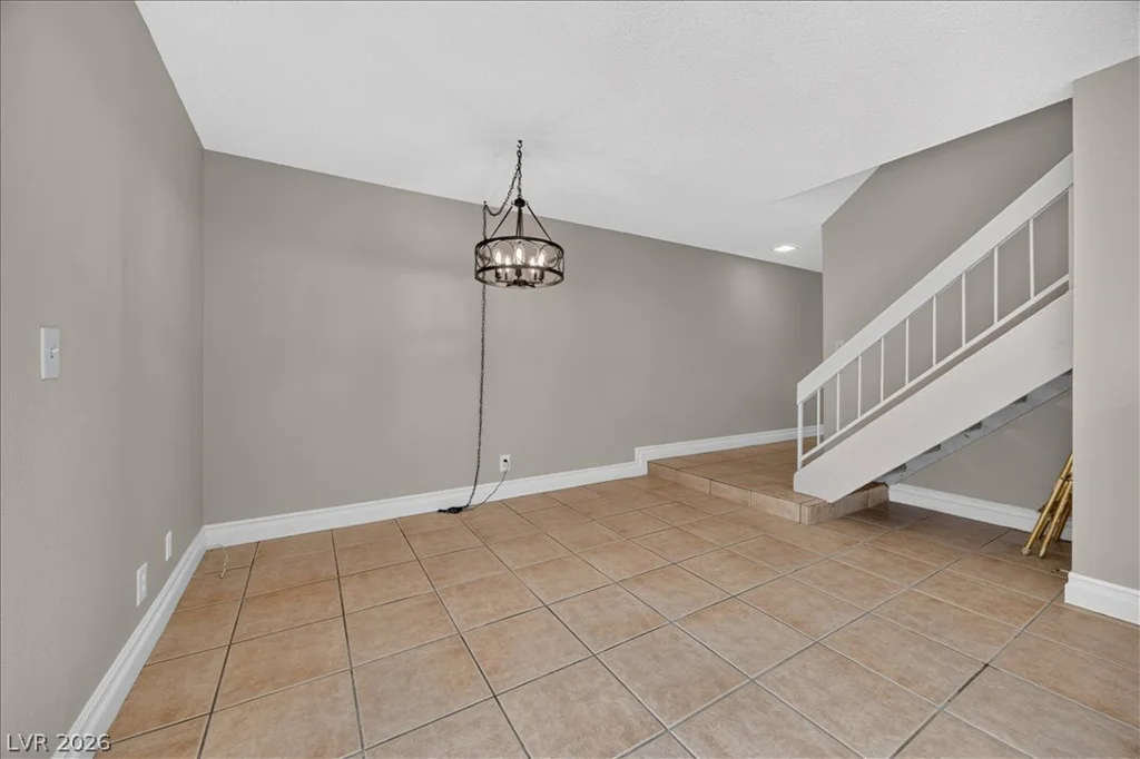 4669 Kelly Barry, Las Vegas, NV 89121