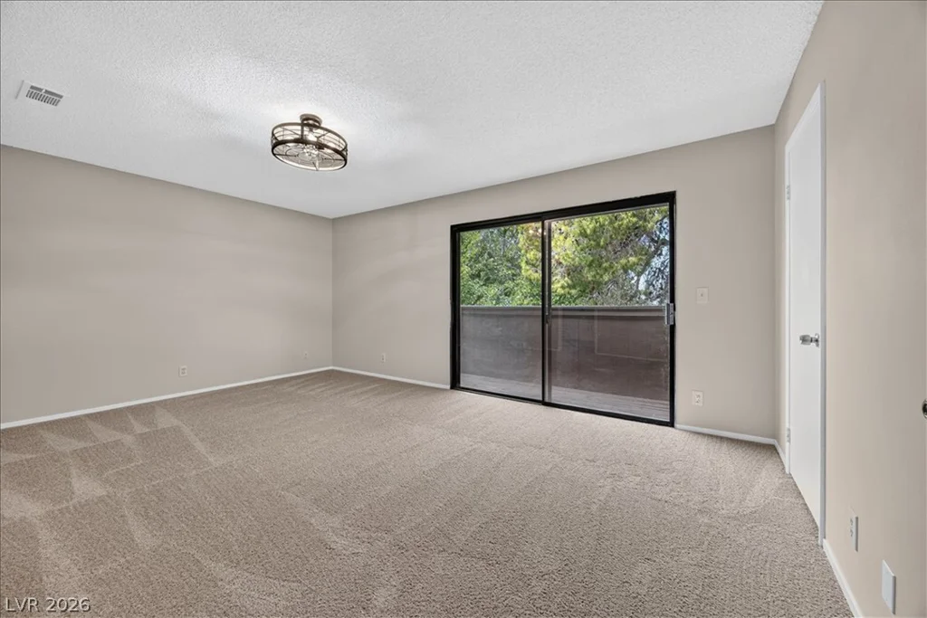 4669 Kelly Barry, Las Vegas, NV 89121