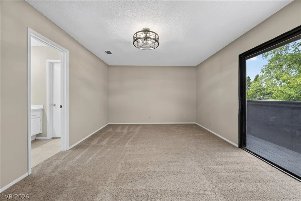 4669 Kelly Barry, Las Vegas, NV 89121
